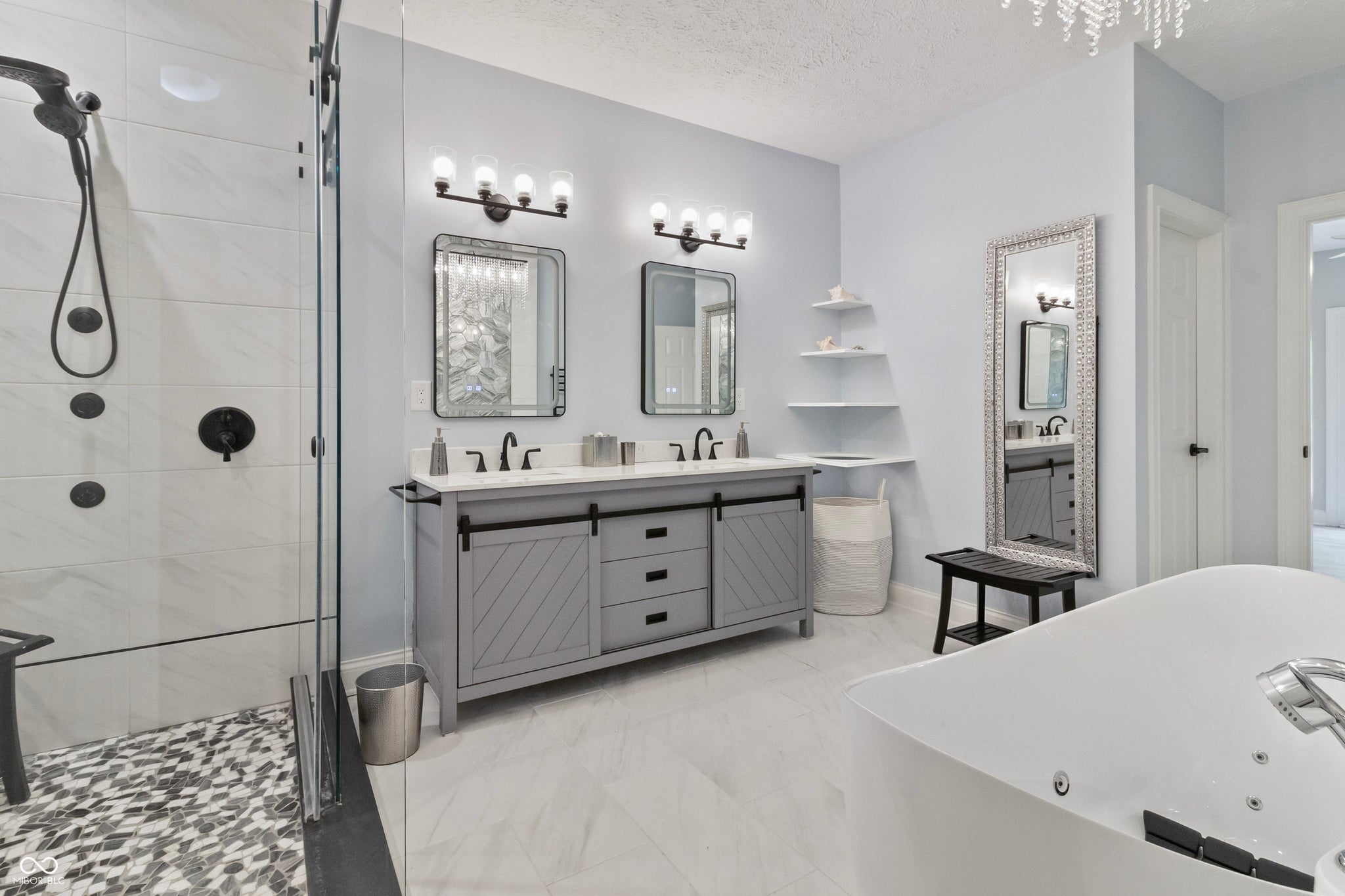 Image of 11226 Blackwalnut Point