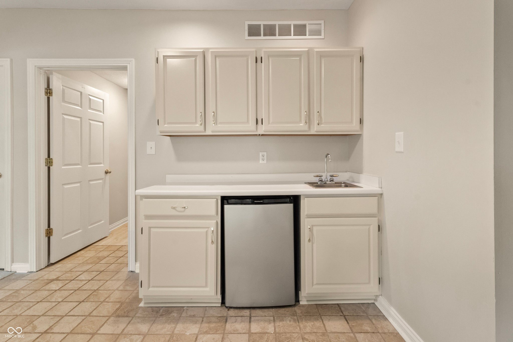 Image of 11226 Blackwalnut Point