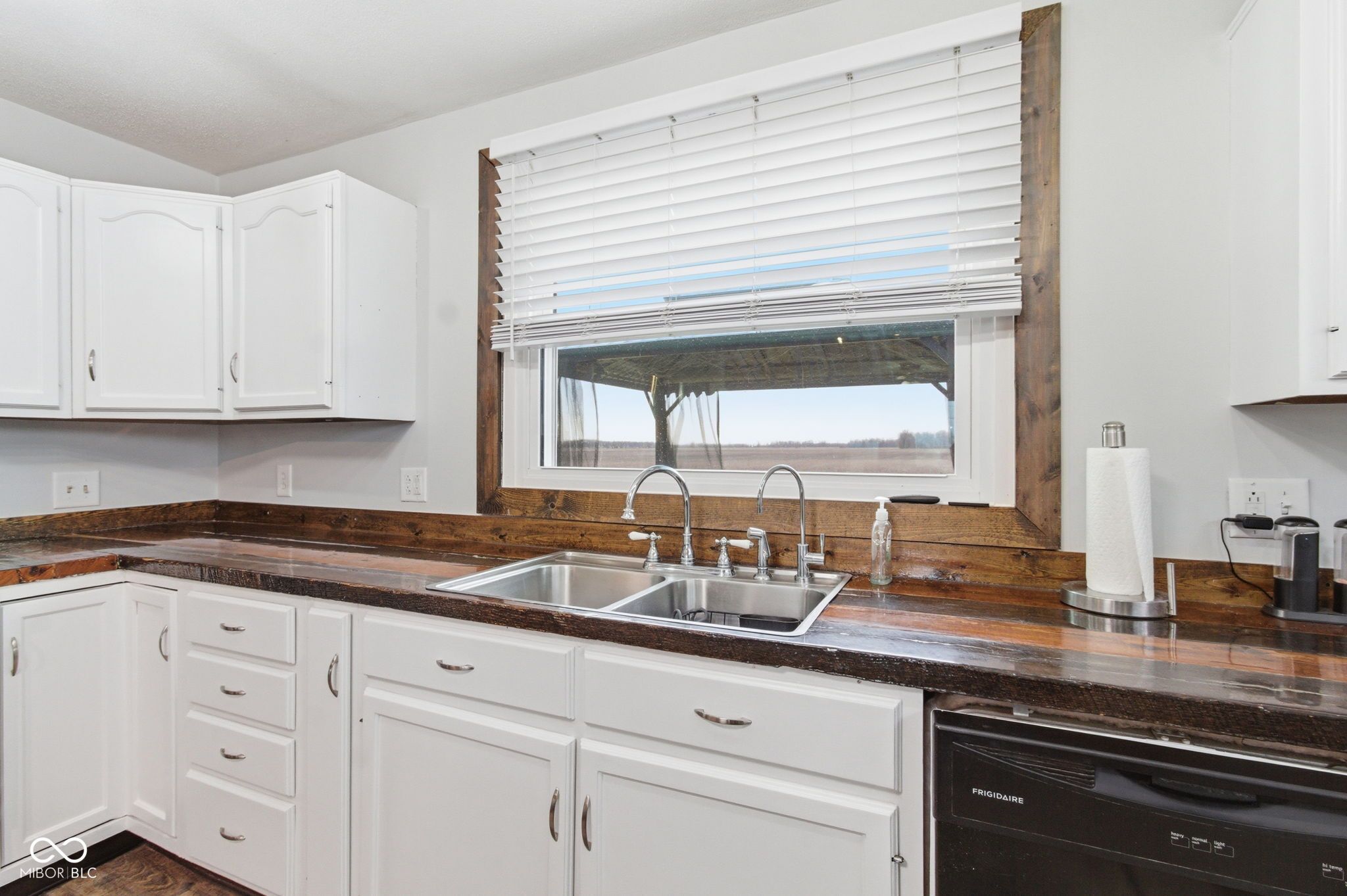 Image of 10660 E State Road 38