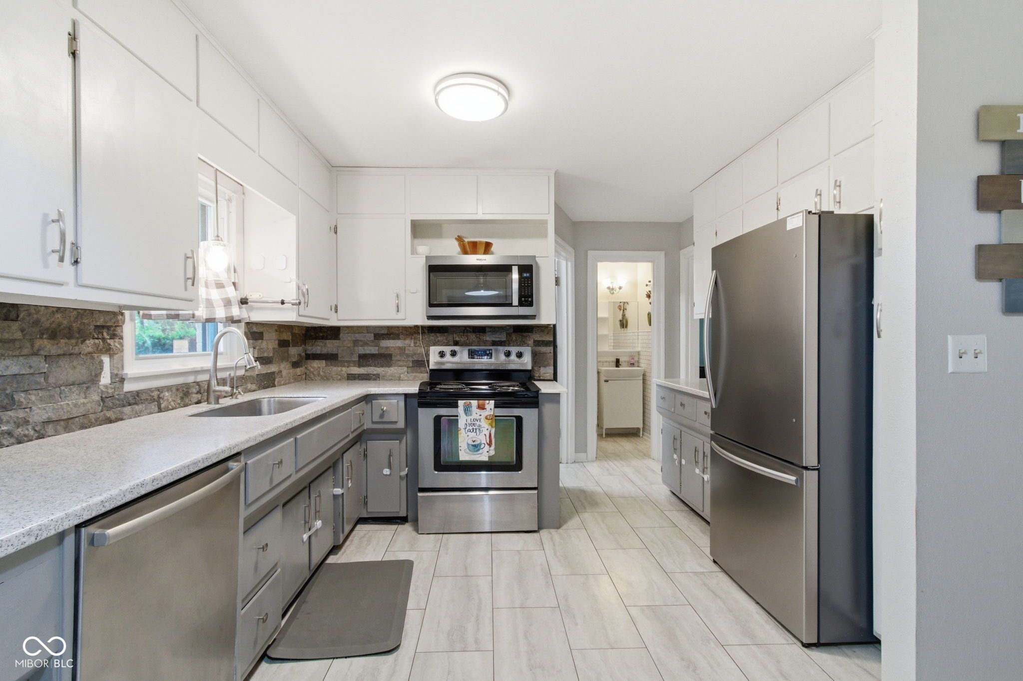 Image of 925 Shellbark Road