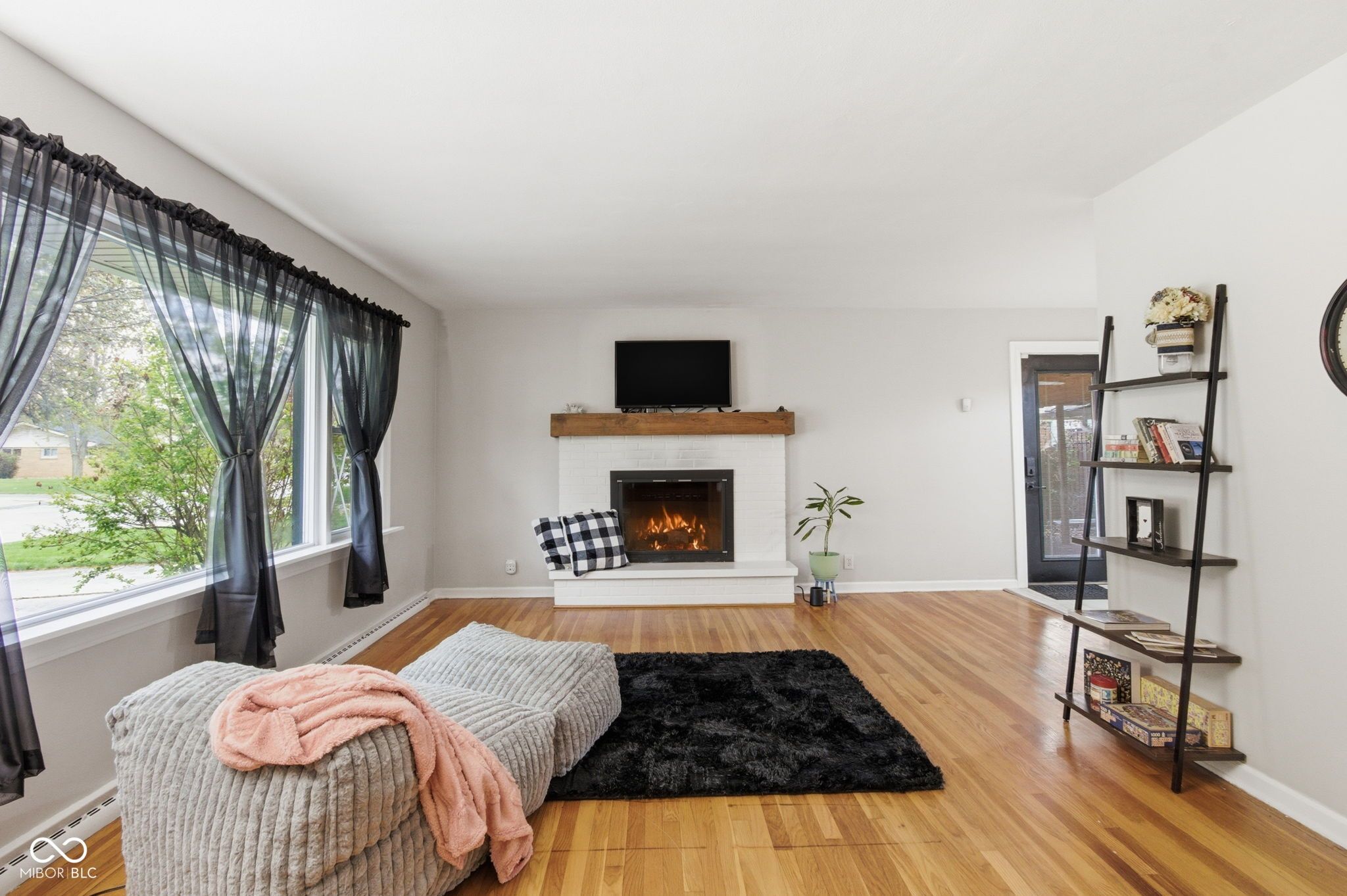 Image of 925 Shellbark Road