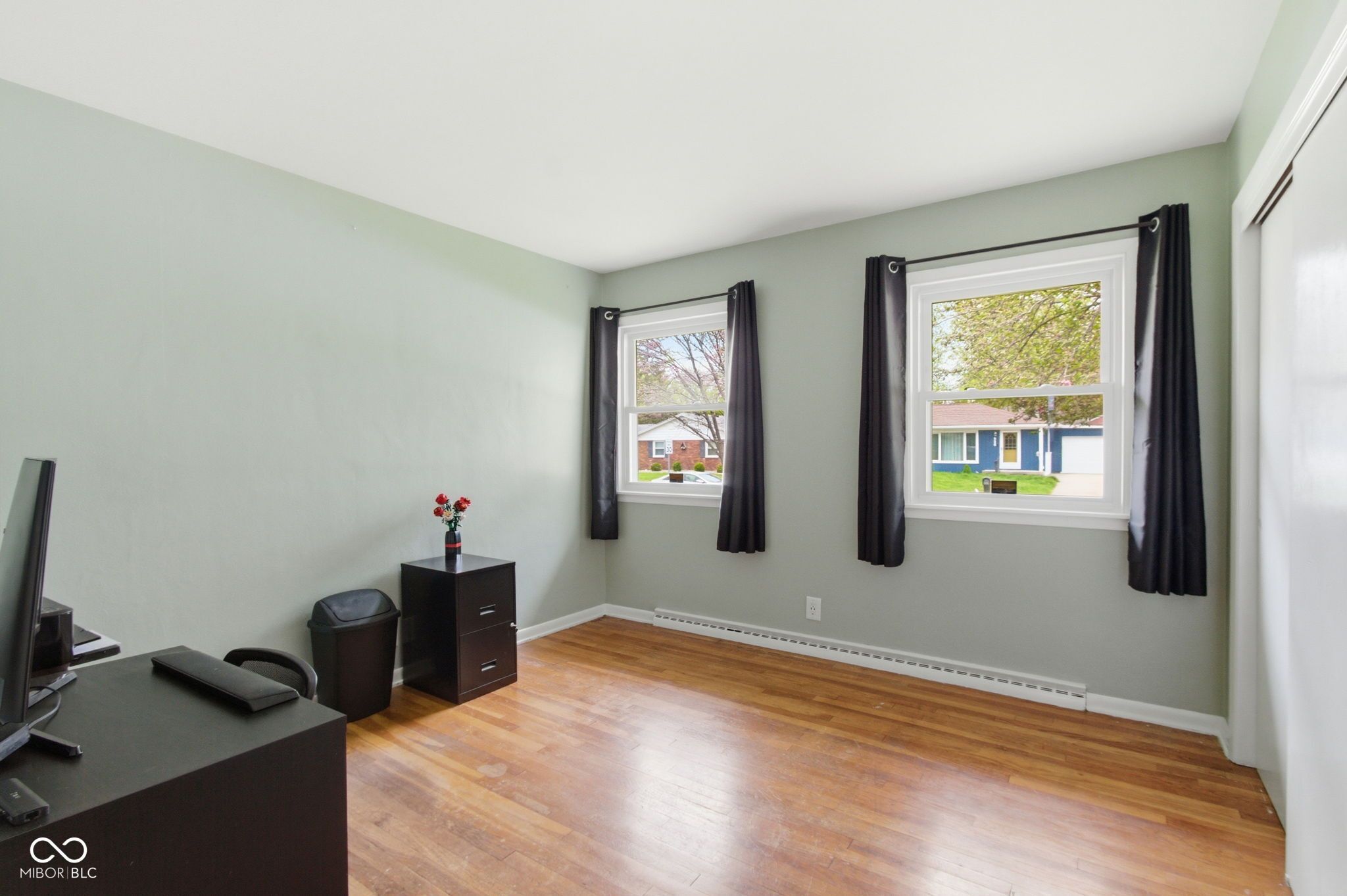 Image of 925 Shellbark Road