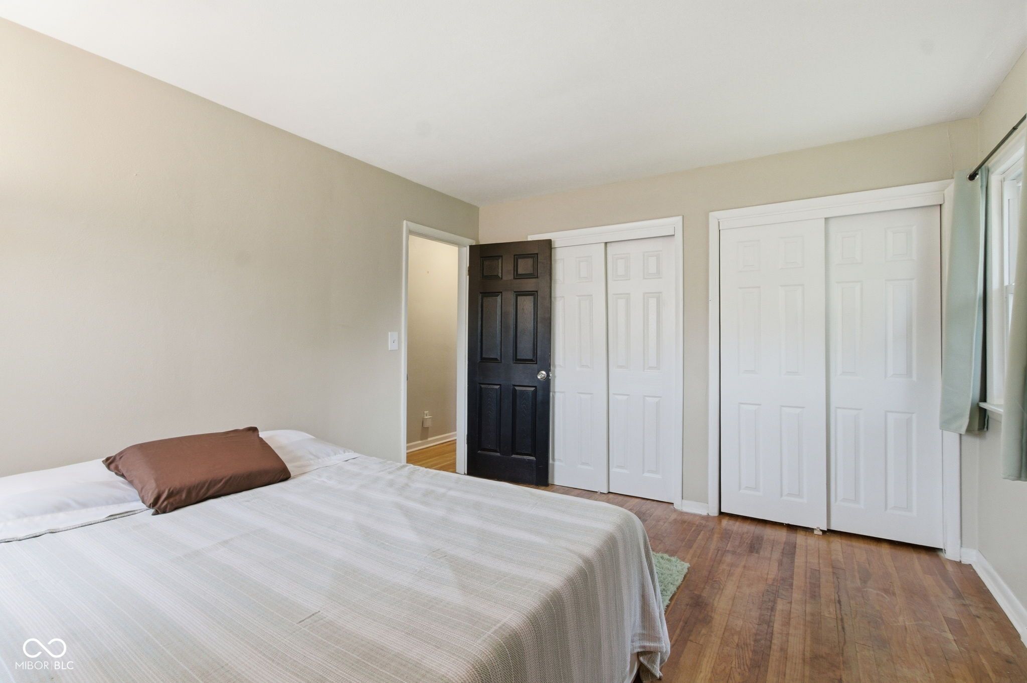 Image of 925 Shellbark Road