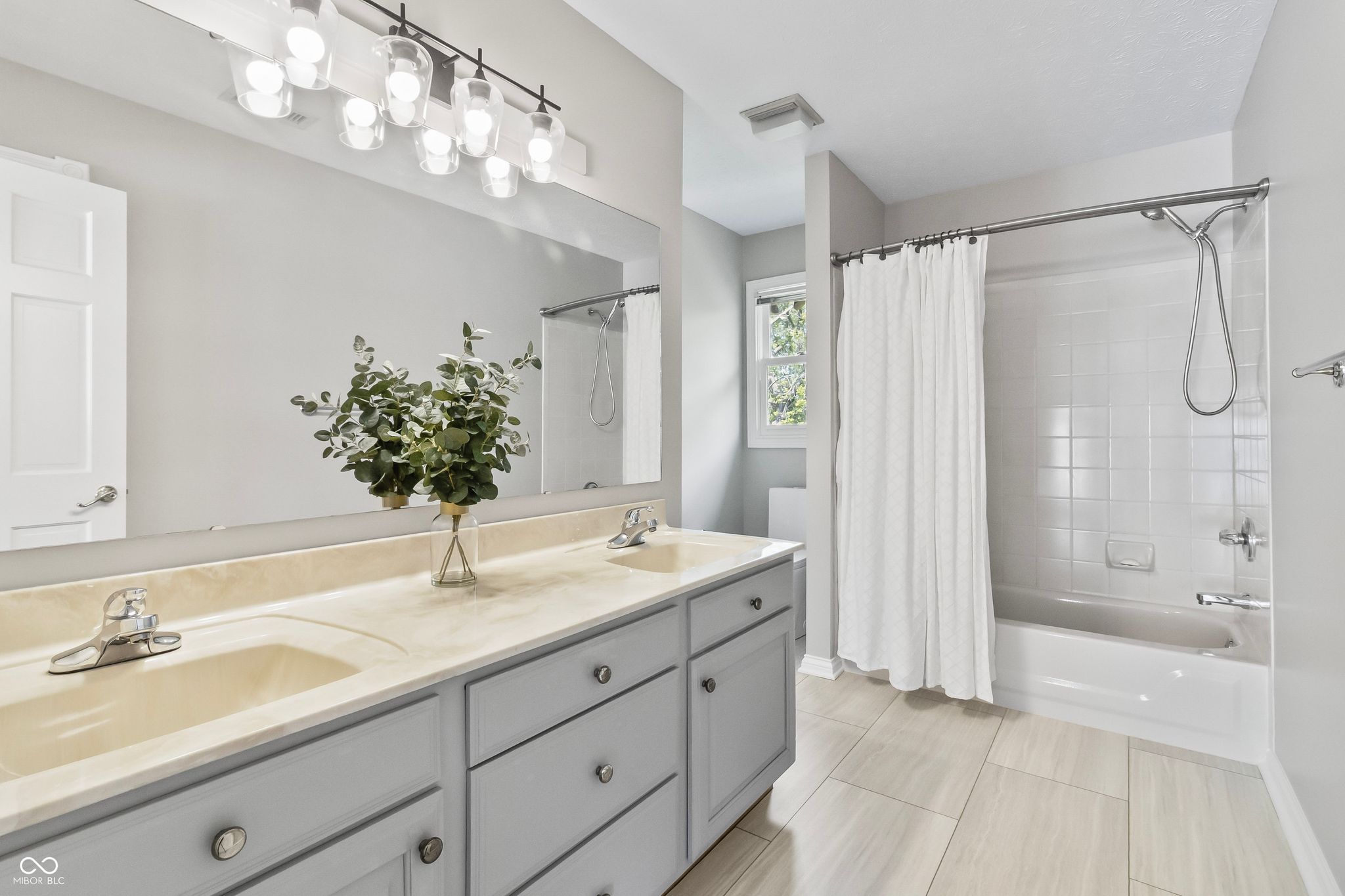 Image of 8646 Sturgeon Bay Lane