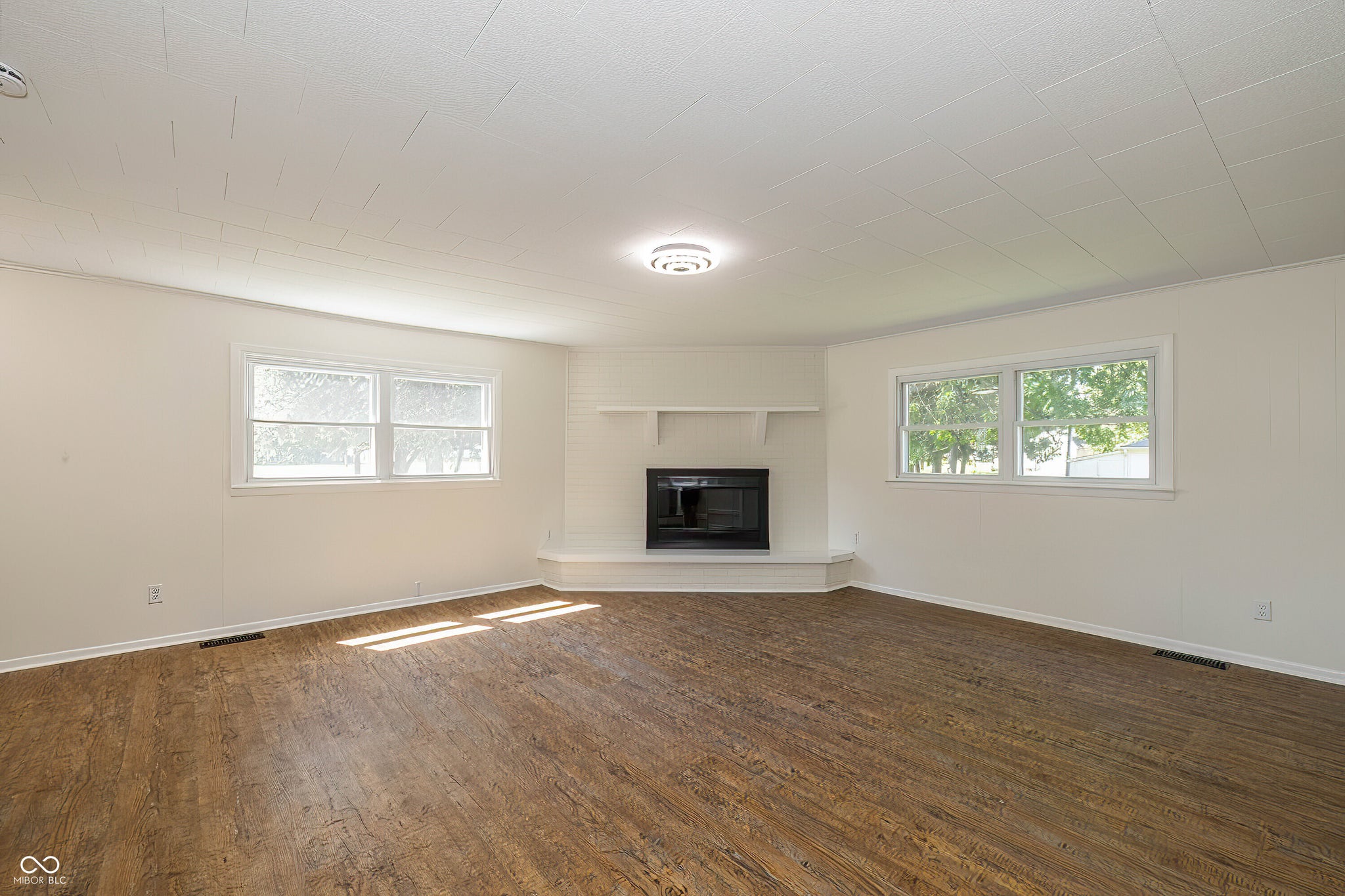 Image of 605 W Main