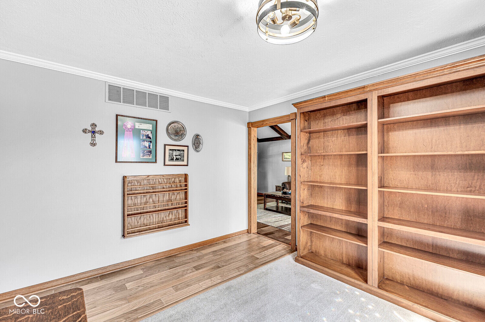 Image of 2205 Grant Boulevard