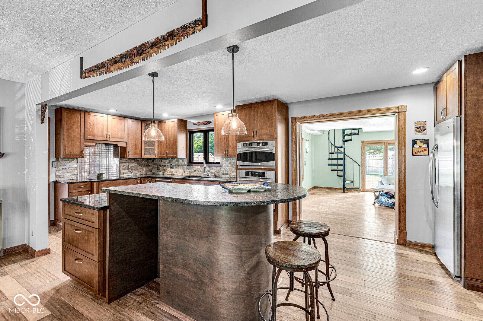Image of 2205 Grant Boulevard
