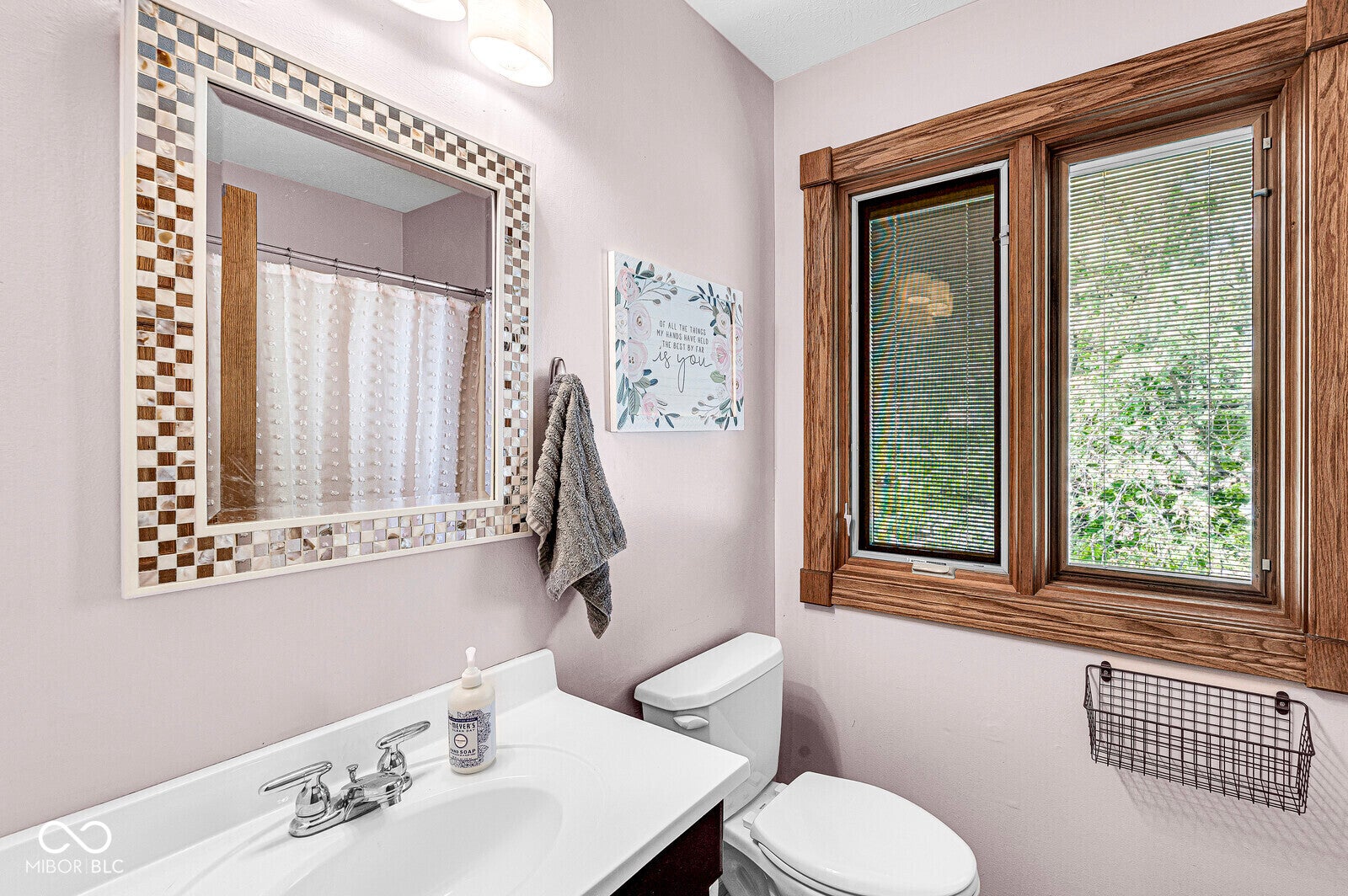 Image of 2205 Grant Boulevard